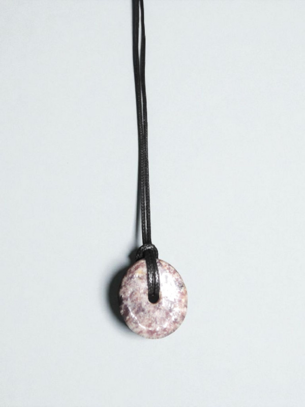 Lepidolite Pendant – Calm, Emotional Balance & Gentle Support