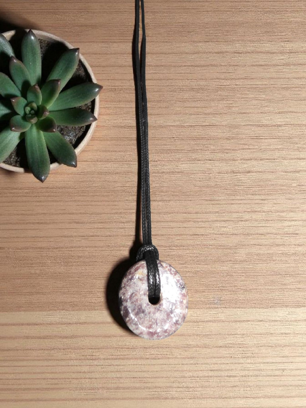 Lepidolite Pendant – Calm, Emotional Balance & Gentle Support