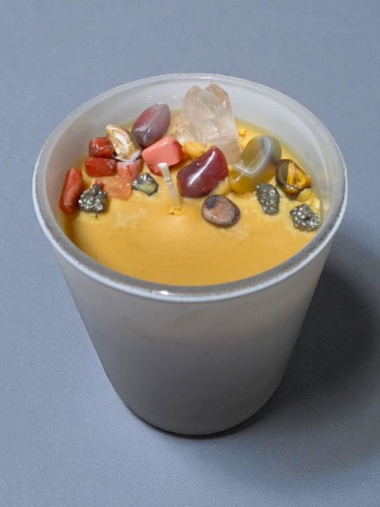 Dulce de Leche Crystal Intention Candle – Carnelian, Pyrite & Clear Quartz