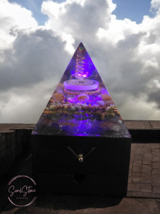 ✨Lumen Drift Orgonite Lamp