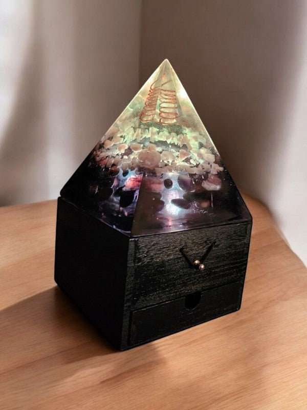 Soul Stone Designs Celestial Flow Orgonite Lamp with Clear Quartz, Aquamarine, Labradorite, and Obsidian on wooden box.