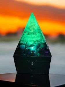 Soul Stone Designs Lunar Tides Orgonite Lamp with raw Clear Quartz tower, Selenite, Aquamarine, Lepidolite, Mookaite, and Rainbow Moonstone.