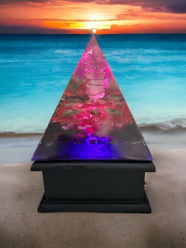 Love & Balance Orgonite lamp